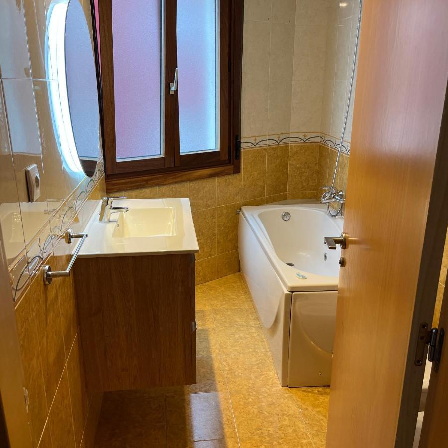 Апартаменты Friendly Vistas Mar Apart 3H Y Garaje Хихон Экстерьер фото
