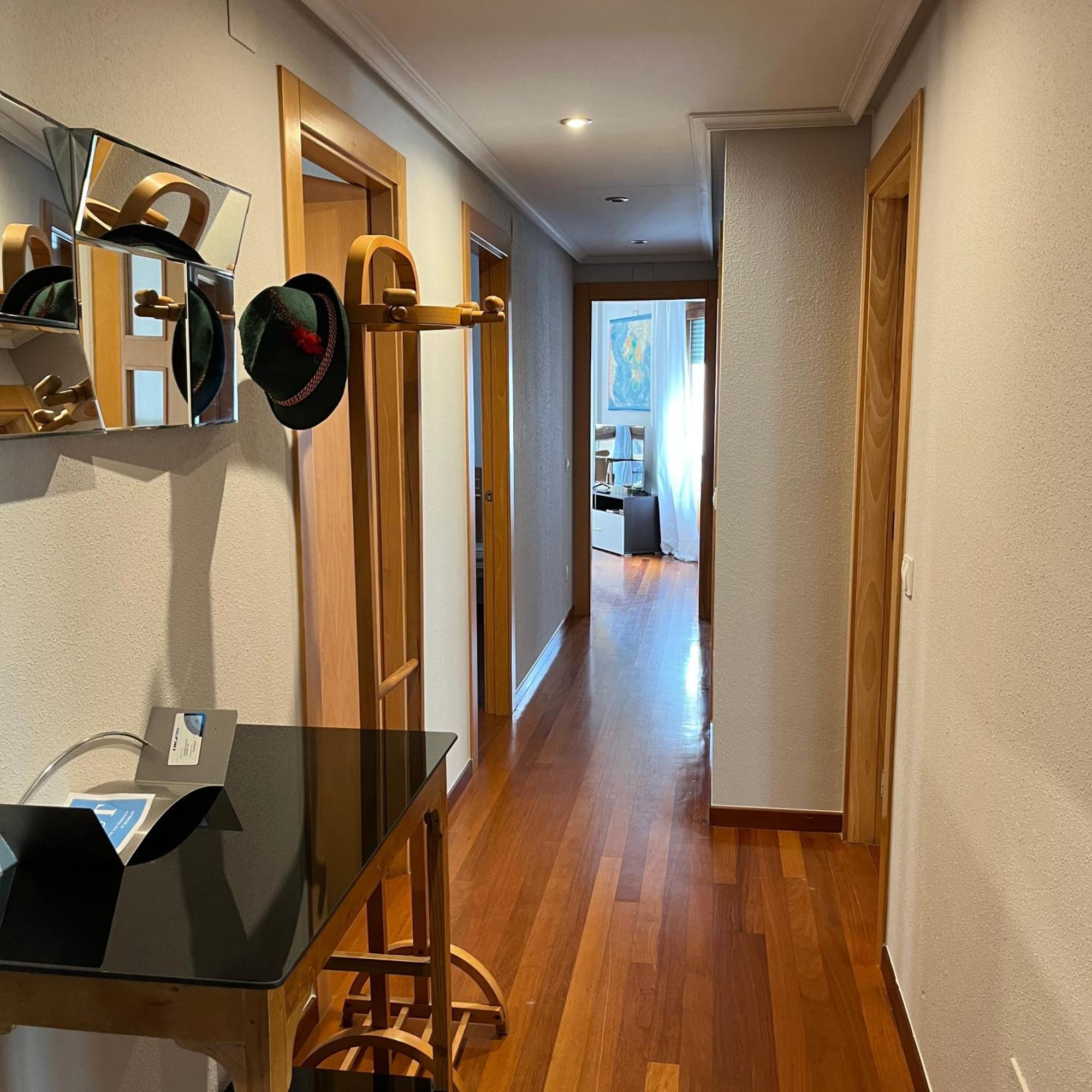 Апартаменты Friendly Vistas Mar Apart 3H Y Garaje Хихон Экстерьер фото